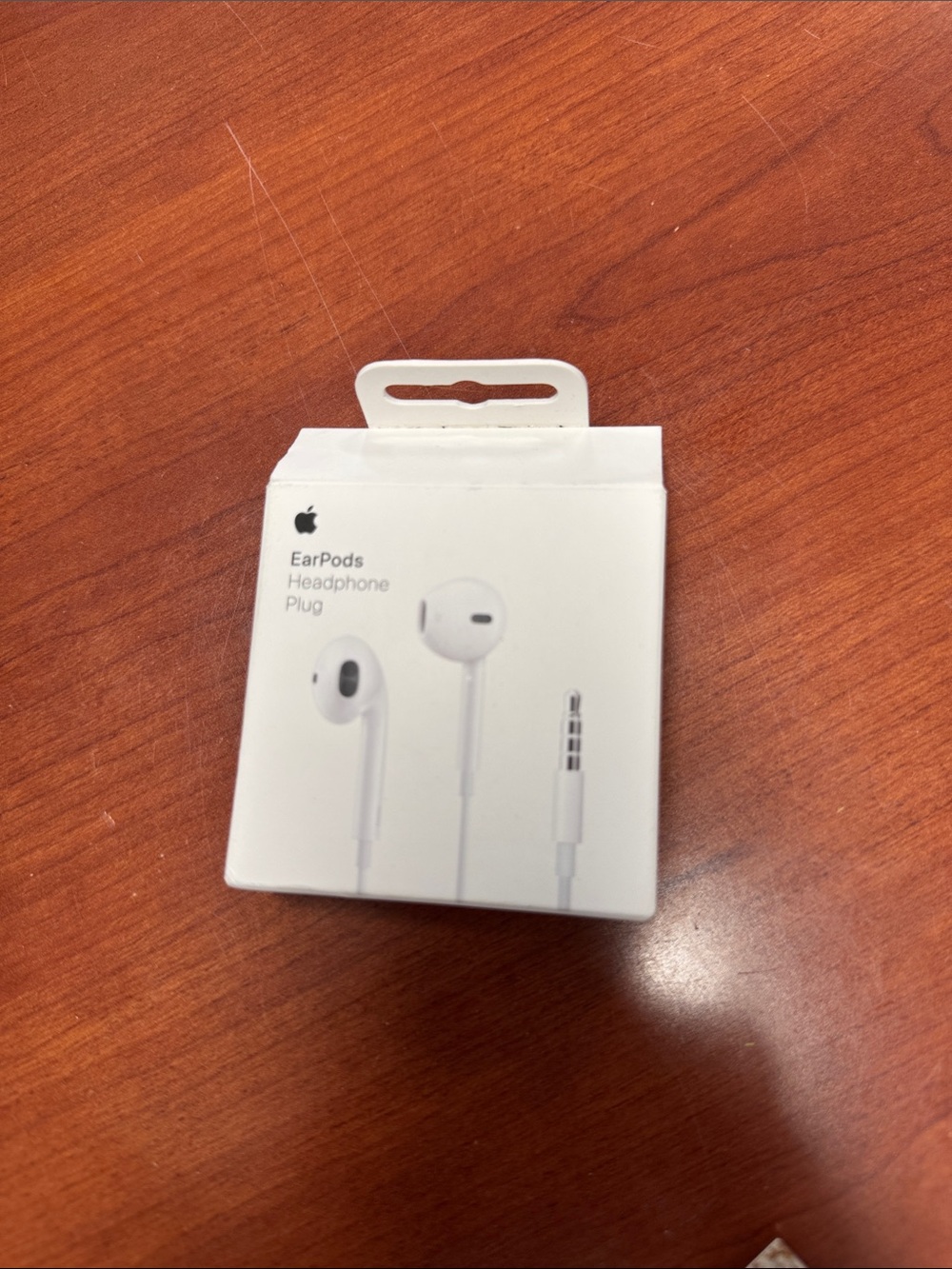 Apple EarPods headphones with plug